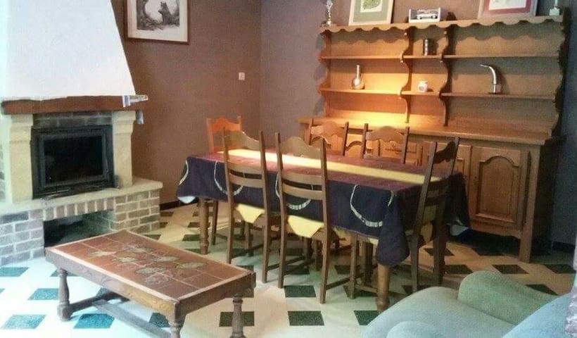 Maison à 2min du centre. Idéal sans voiture