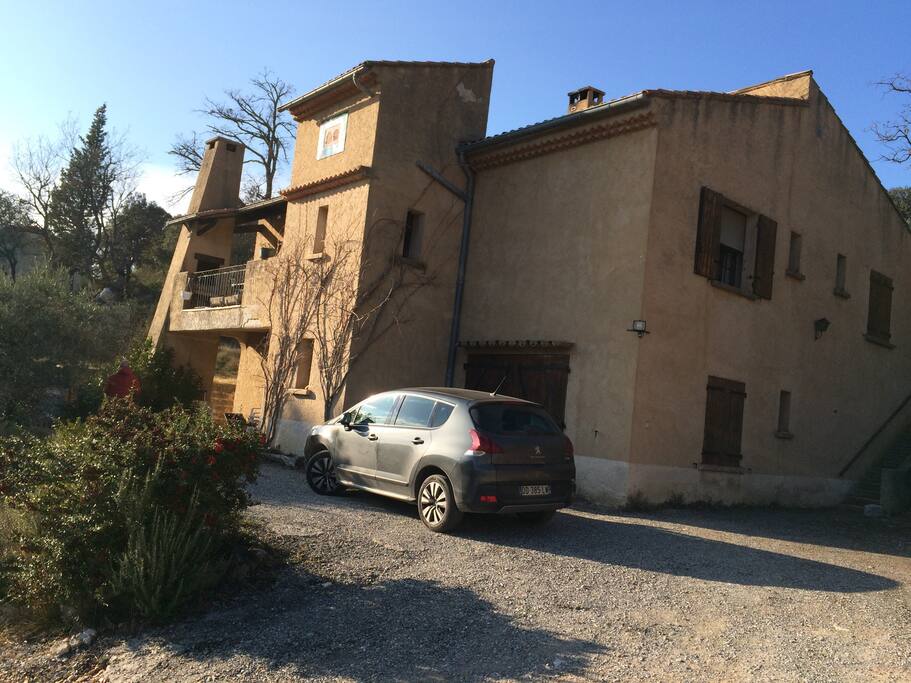 VUE DE LA VILLA