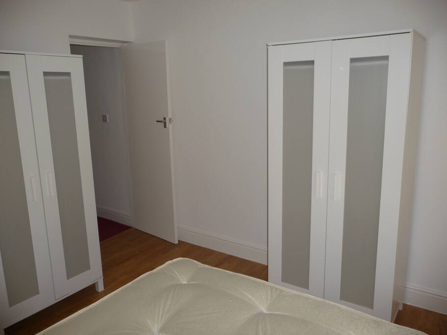 Room 04