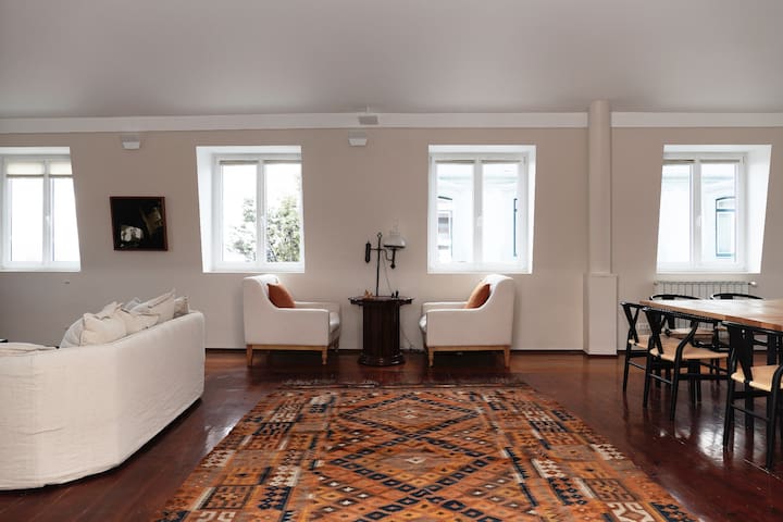 3 bedrooms 3 bathrooms, at the heart of Chiado
