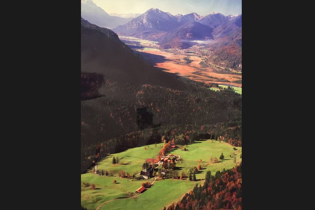 Das wunderschöne Loisachtal. Zugspitze, Linderhof, Wieskirche, Neuschwanstein. Baden in 6 Seen.