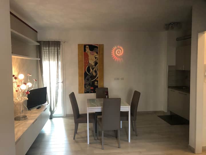 (2) Ampio Monolocale Centrale E Nuovissimo - Maremma