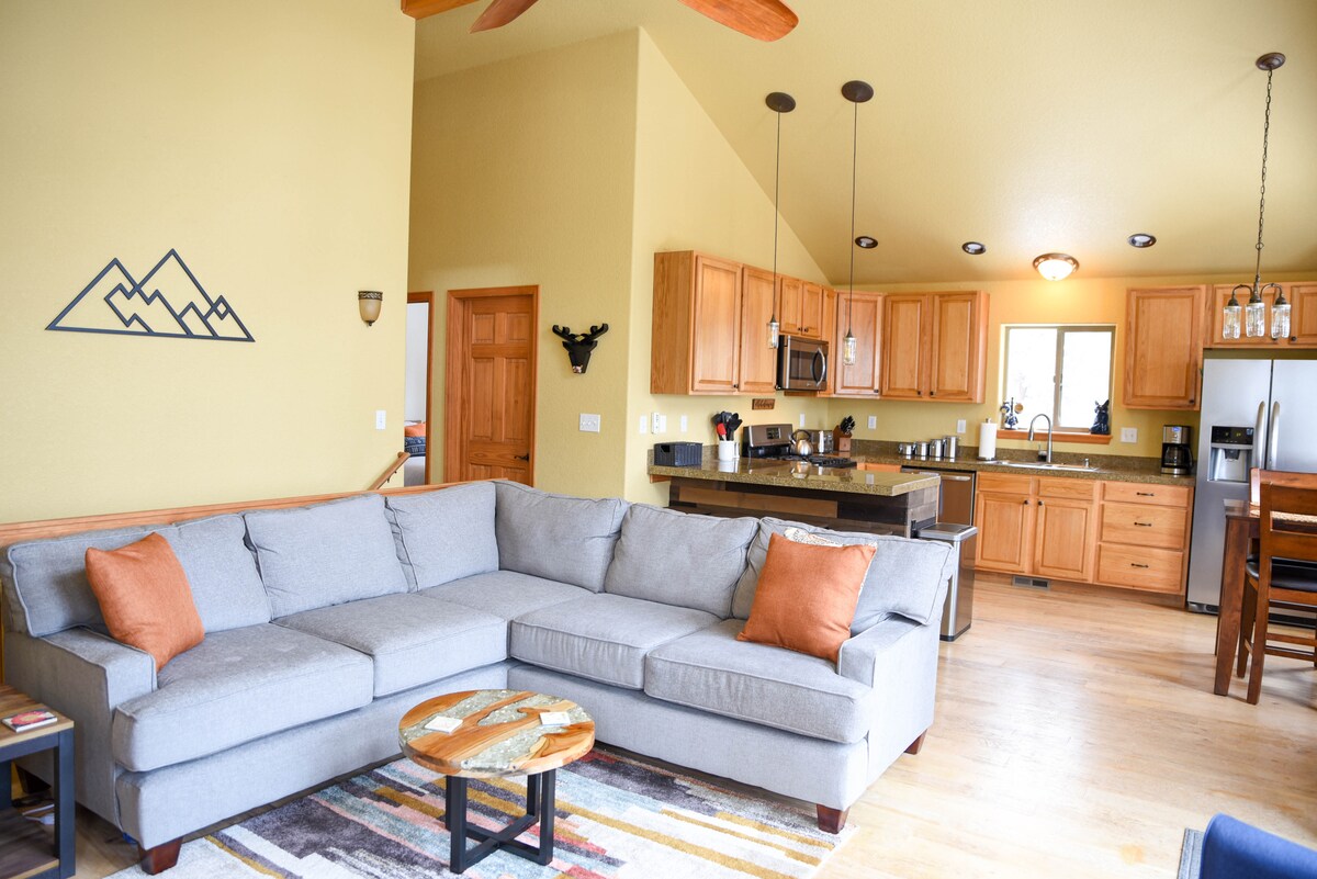 Successful Airbnb property: Hideaway in the Trees! in Alma