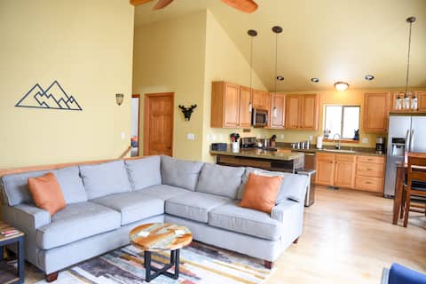 Successful Airbnb property: Hideaway in the Trees! in Alma