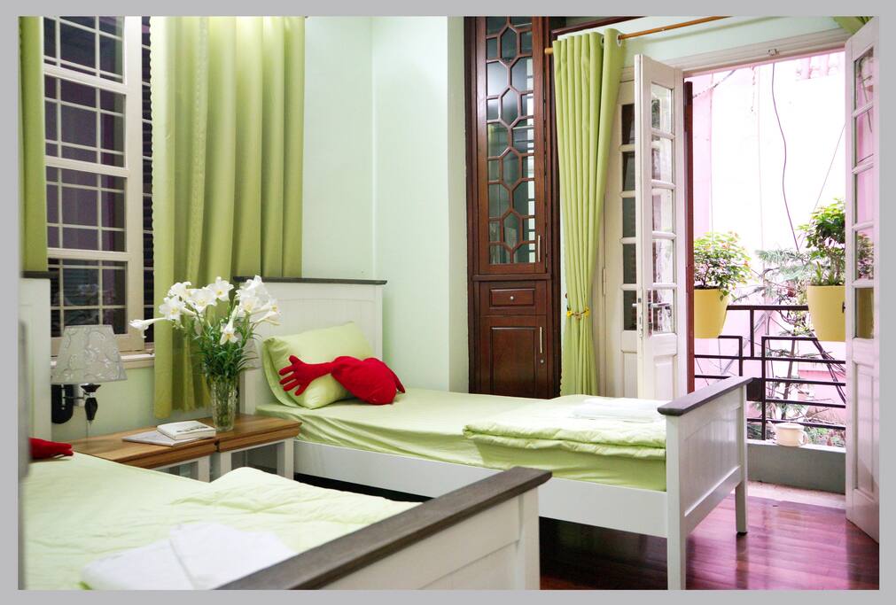 Private bedroom with 2 single bed (1mx2.05m) on the 2nd floor.