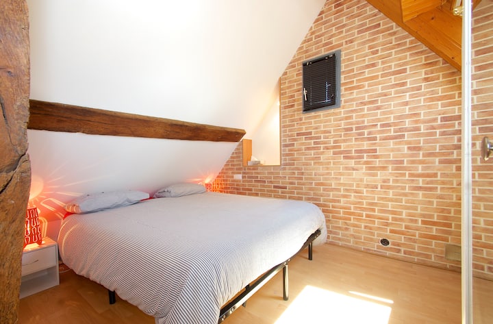 Легло 160 x 200 помнещи