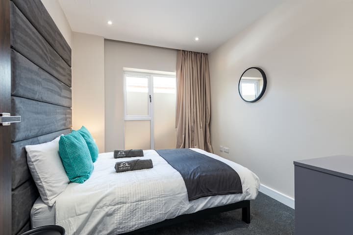 info@addressapartments.com  |  0771 440 8800  |  www.addressapartments.com