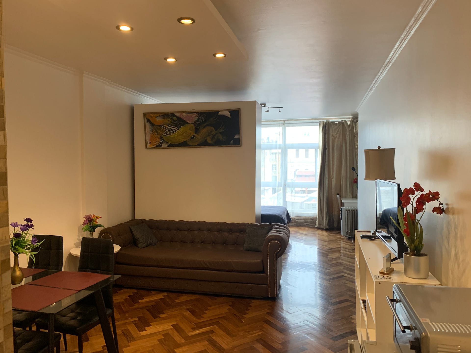 Remodelled one-bedroom apartment in Monserrat