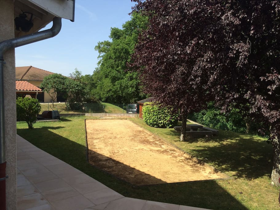 Play area - Cool shade in summer