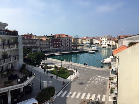 Great view of Grado parking incl.