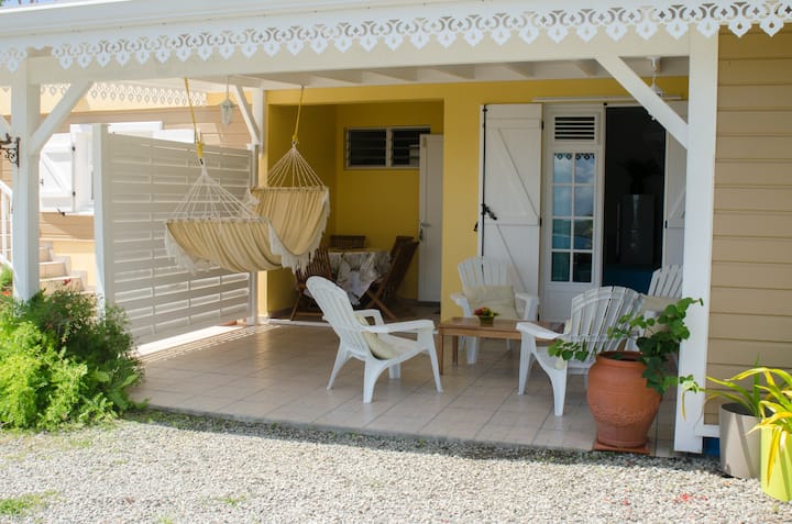 Océane ( 2 Pers ) Dans Villa Créole Avec Piscine - Martinique
