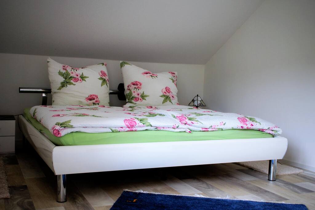 Schlafzimmer1