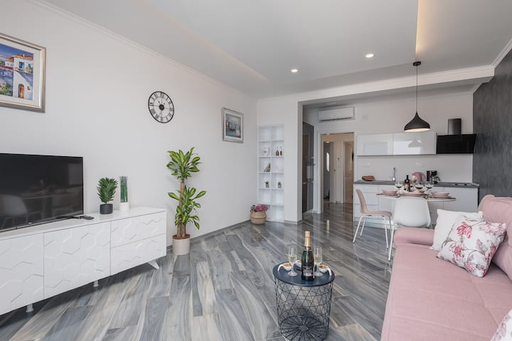 غرفة المعيشة