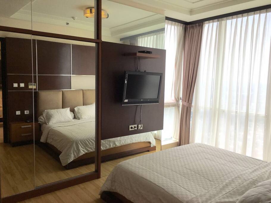 Main bedroom (1)