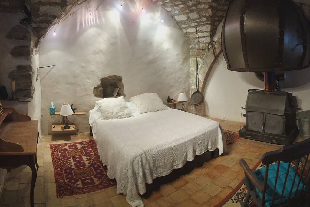 chambre pièce en voûte rez de chaussée