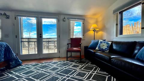 Serene casita w endless views in the village