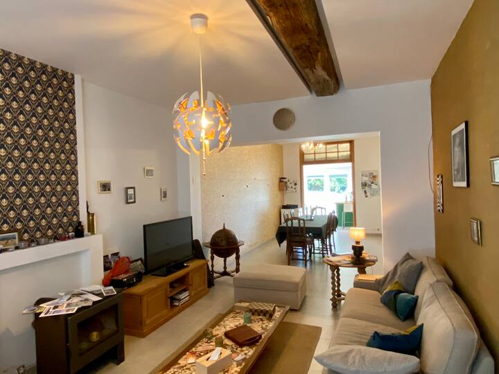 2 Bedroom House, 10 min drive to Namur Townhouses for Rent in Éghezée