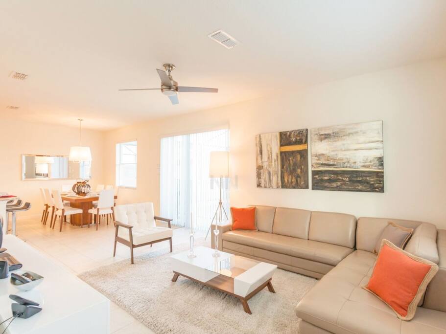Couch,Furniture,Indoors,Room,Living Room