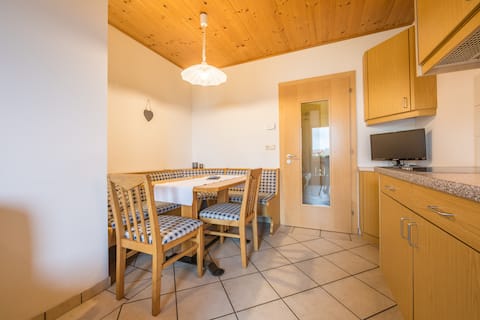 Top performing Airbnb: Apartment 2-4 people / Ferienwohnung 2-4 Pers in Gsies