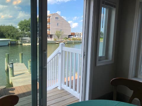 Top Airbnb: **Beautiful newly renovated OC MD water view home* in Ocean City
