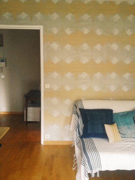 The living room with the new wallpaper