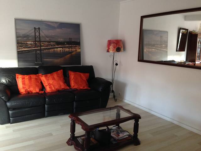 2 Rooms 5 P, Historical Site, Lisbon, Air Condit. gallery image 5