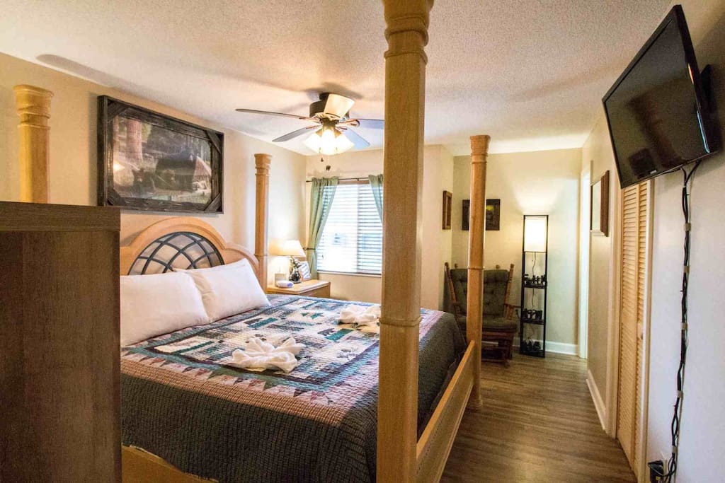 Master Bedroom features king poster bed and private bath!