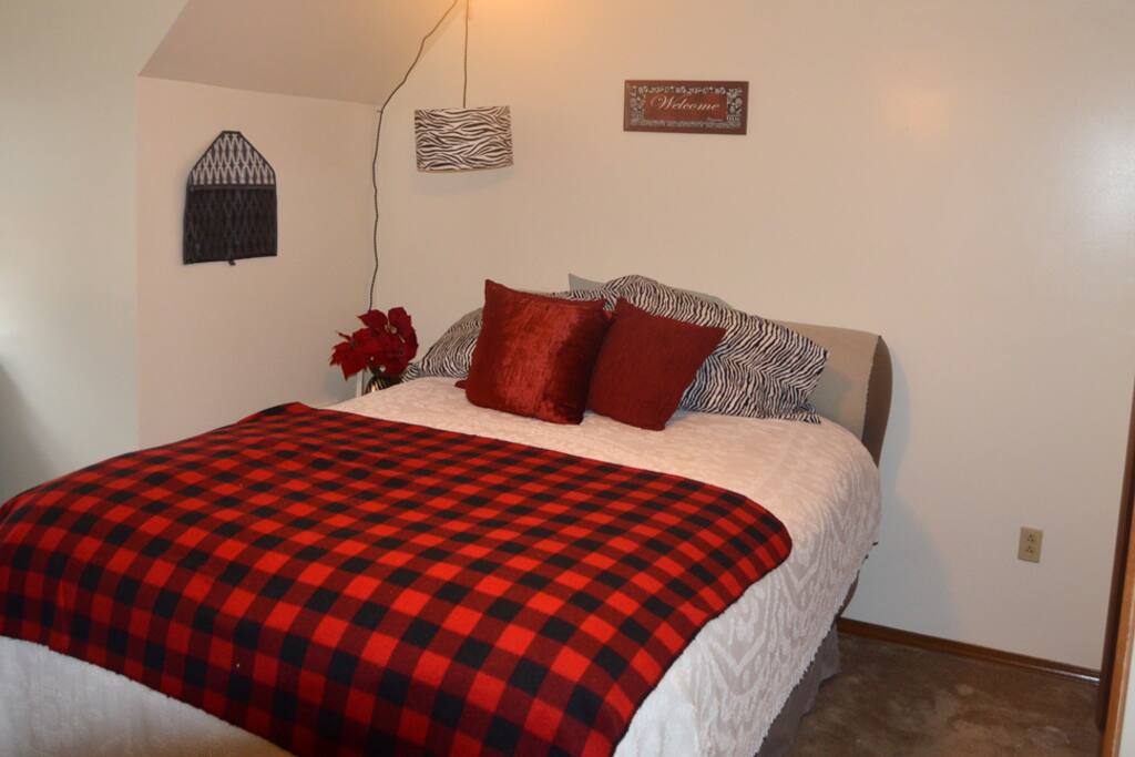 Guest Bedroom #1 with Queen sized bed