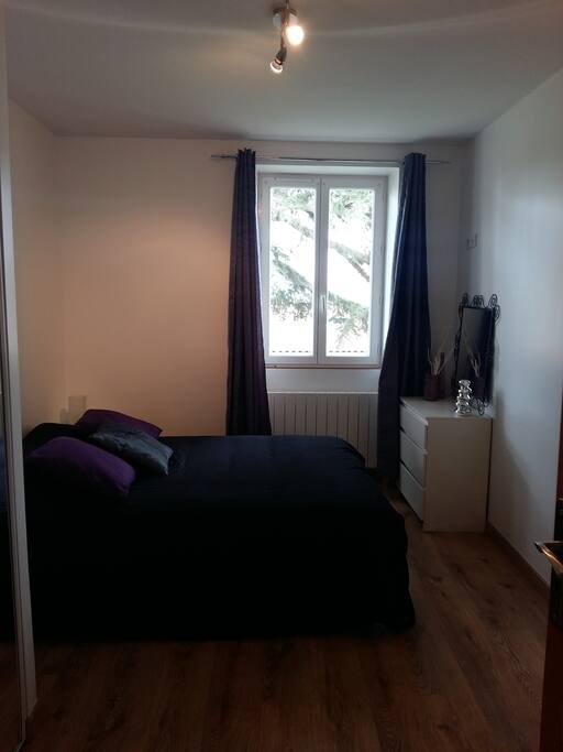 Chambre avec placard