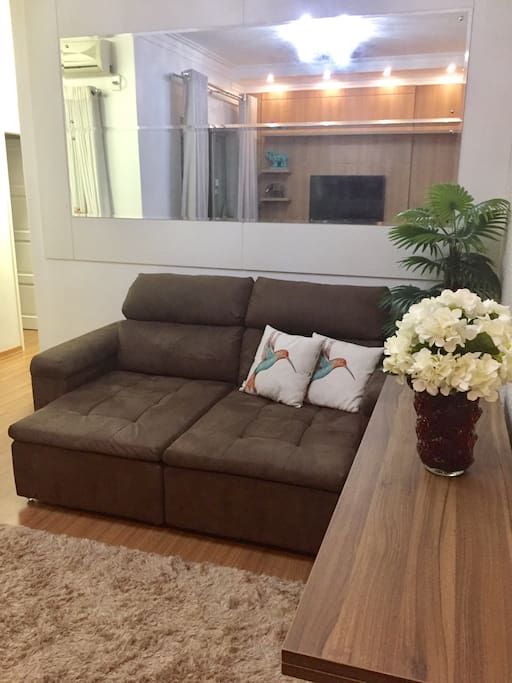 Sala com sofá suuper confortável!