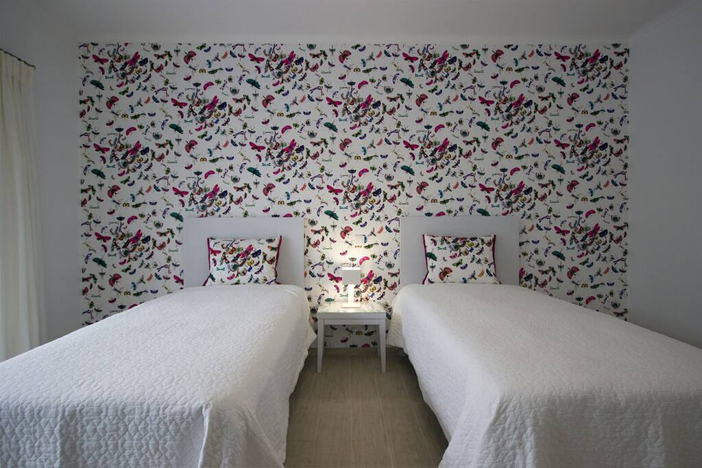 Papillons Room