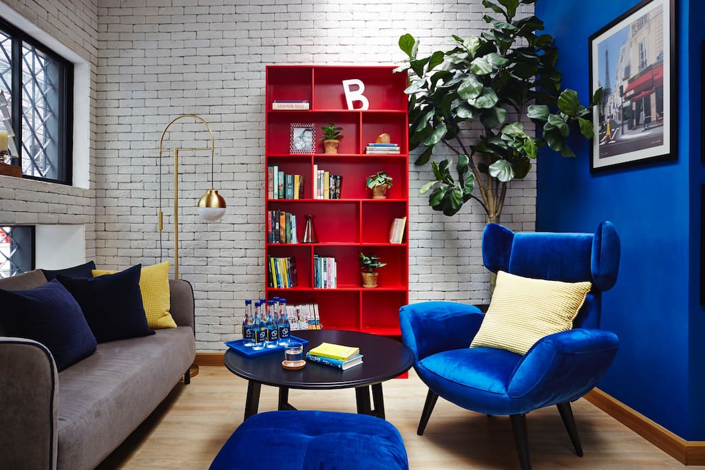 Common Space: Living Room