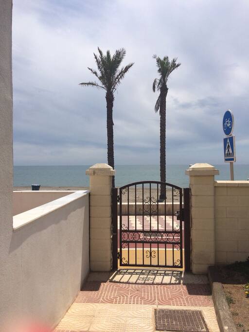 Salida directa a la playa