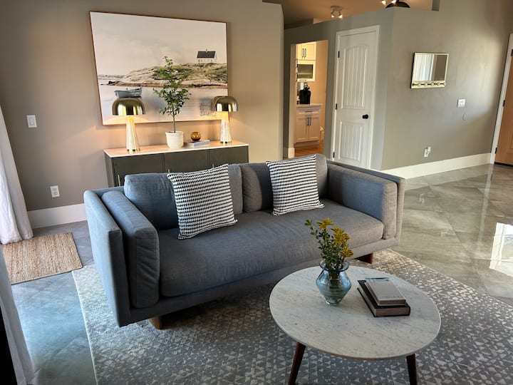 Home W/1bedroom W/private Bath - Murrieta, CA