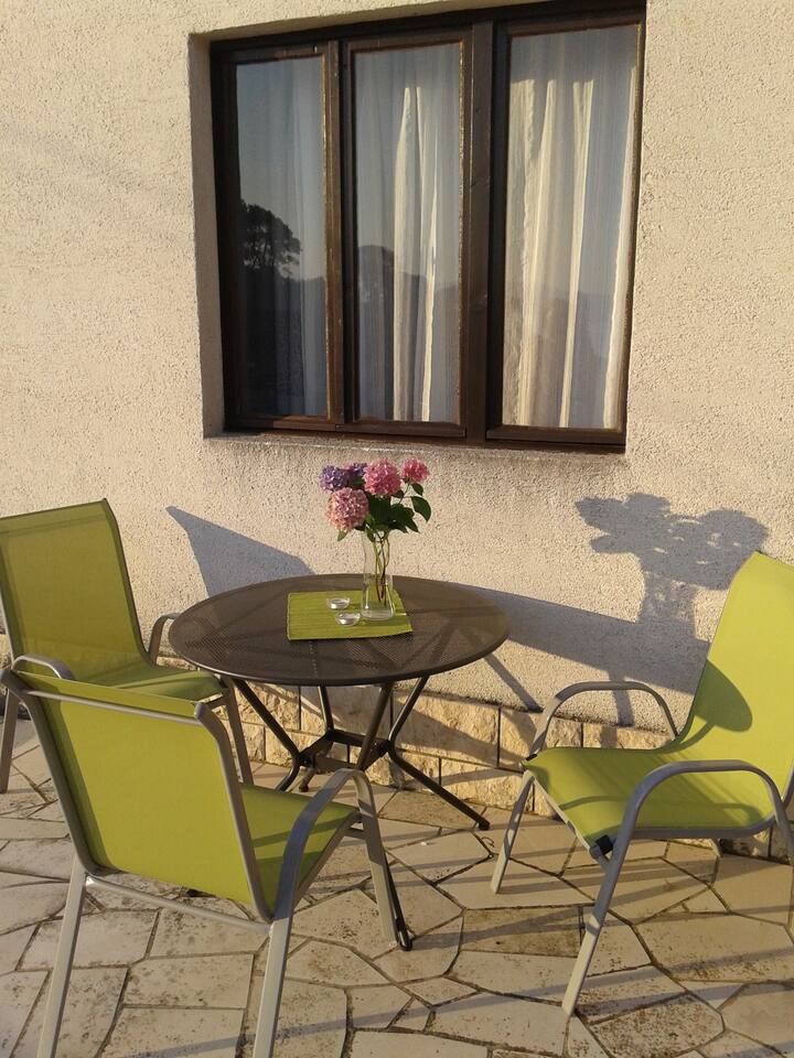 Apartments Beros Jelsa AP2