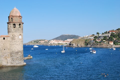 Popular Airbnb listing: Stunning view of the bay of Collioure! in Collioure