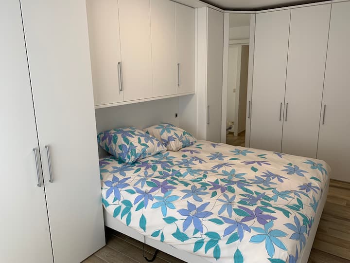 Spavaća soba 1: bračni krevet