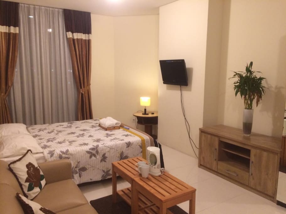 Studio apartment facing balcony