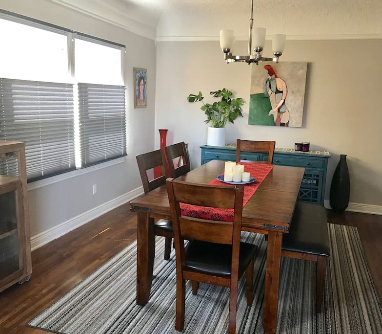 Dining room - expands to seat six