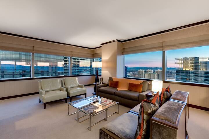 Best/ Biggest 2 BR Penthouse @Vdara! Ab Fab Views! gallery image 4