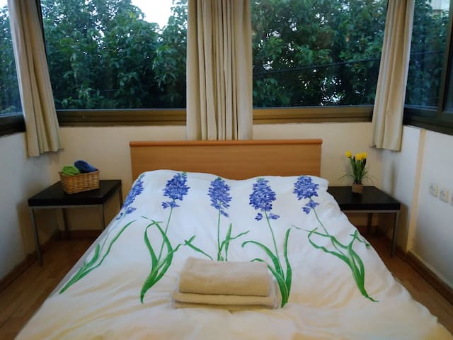 Airbnb Giv Atayim Vacation Rentals Places To Stay Tel