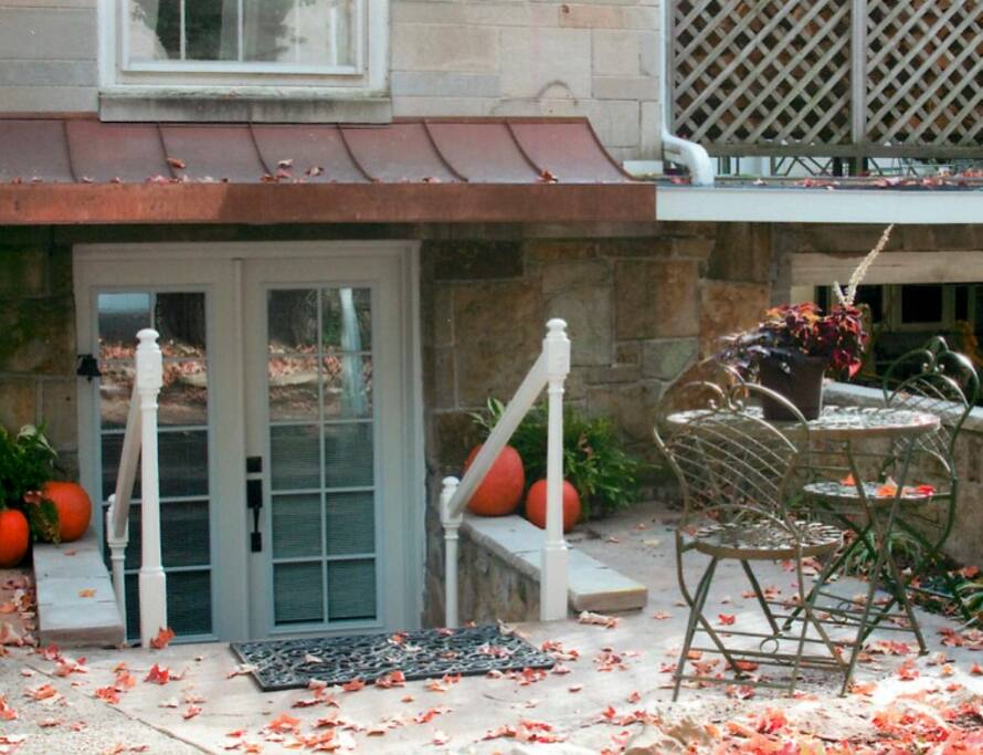 Guest suite entrance.
