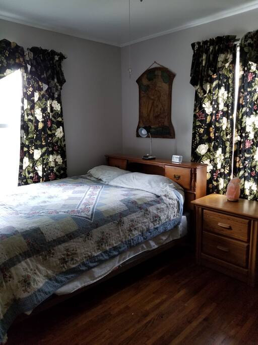 Full size bed.