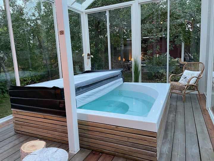 Urban cottage Sauna included 24h checkin Guesthouses for Rent in