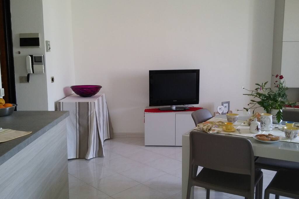 Angolo TV