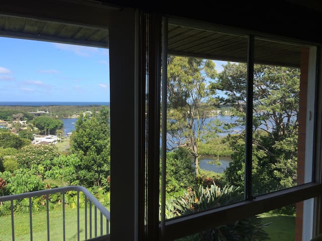 The Rabbit Retreat - Pet Friendly/Ocean Views