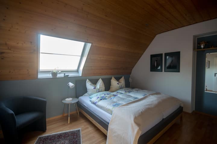 Dormitorio 1 con cama doble 1,8 x 2,0 m