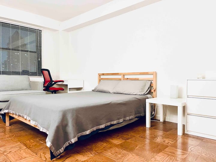 Private Bedroom w/ Private Bath Columbus Circle! Apartments for