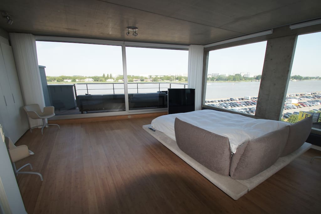 Amazing views from your lazy comfy bed