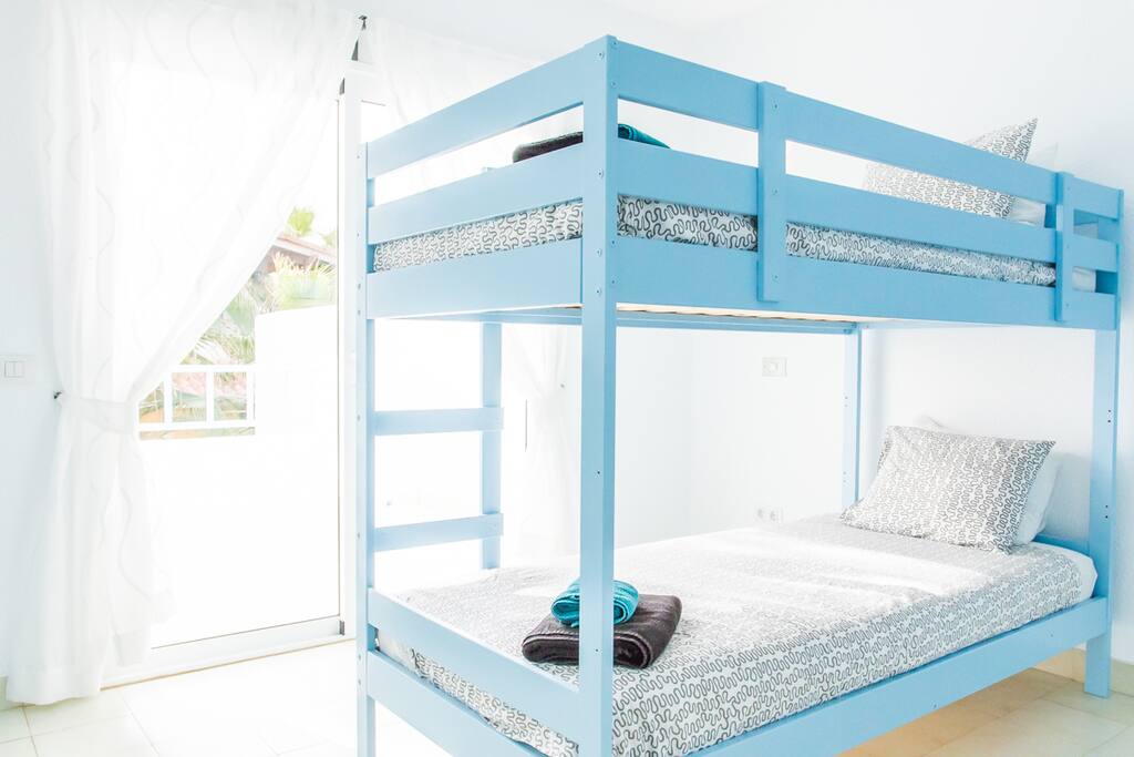 Twin room with balcony
